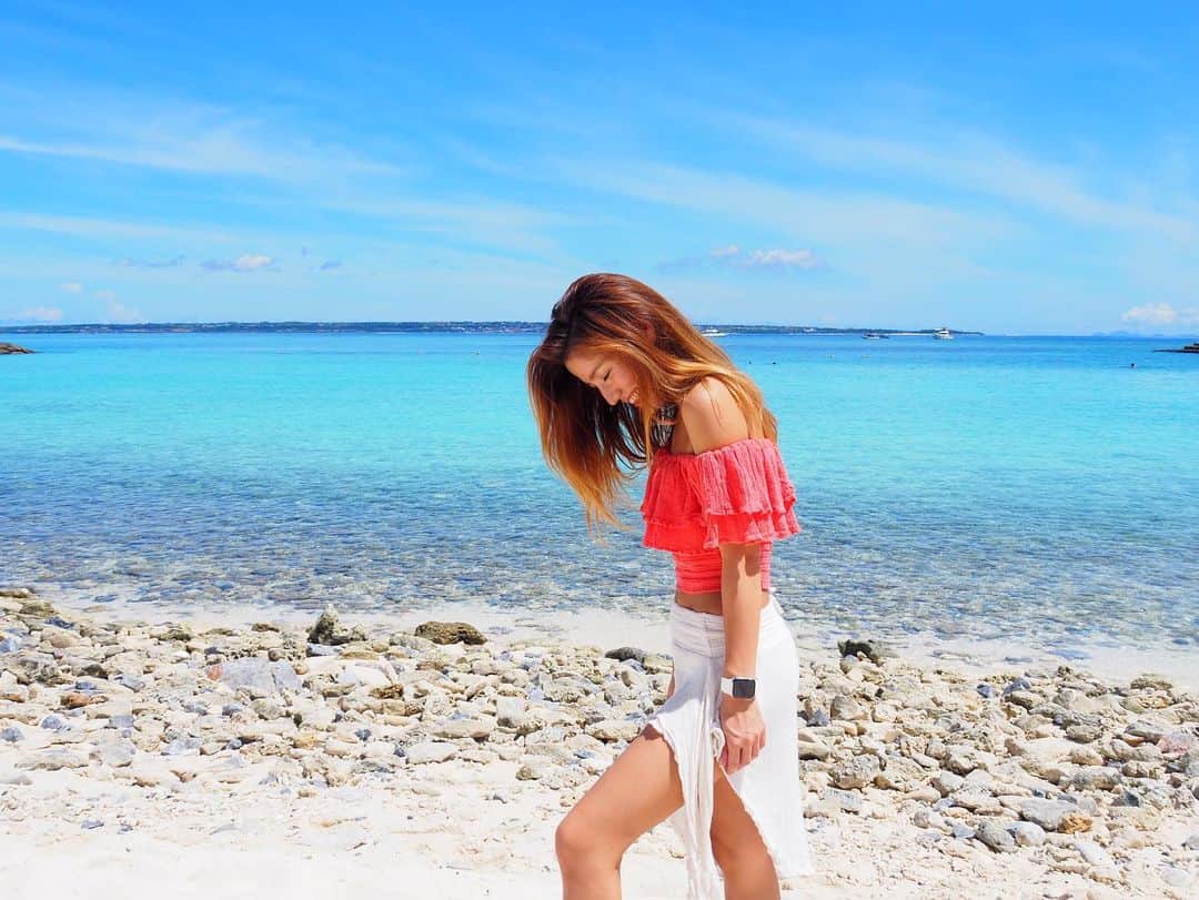 林真唯のインスタグラム：「Okinawa in summer 2020 How I'd love to be there right now❤️ #沖縄旅行 #海が好き」