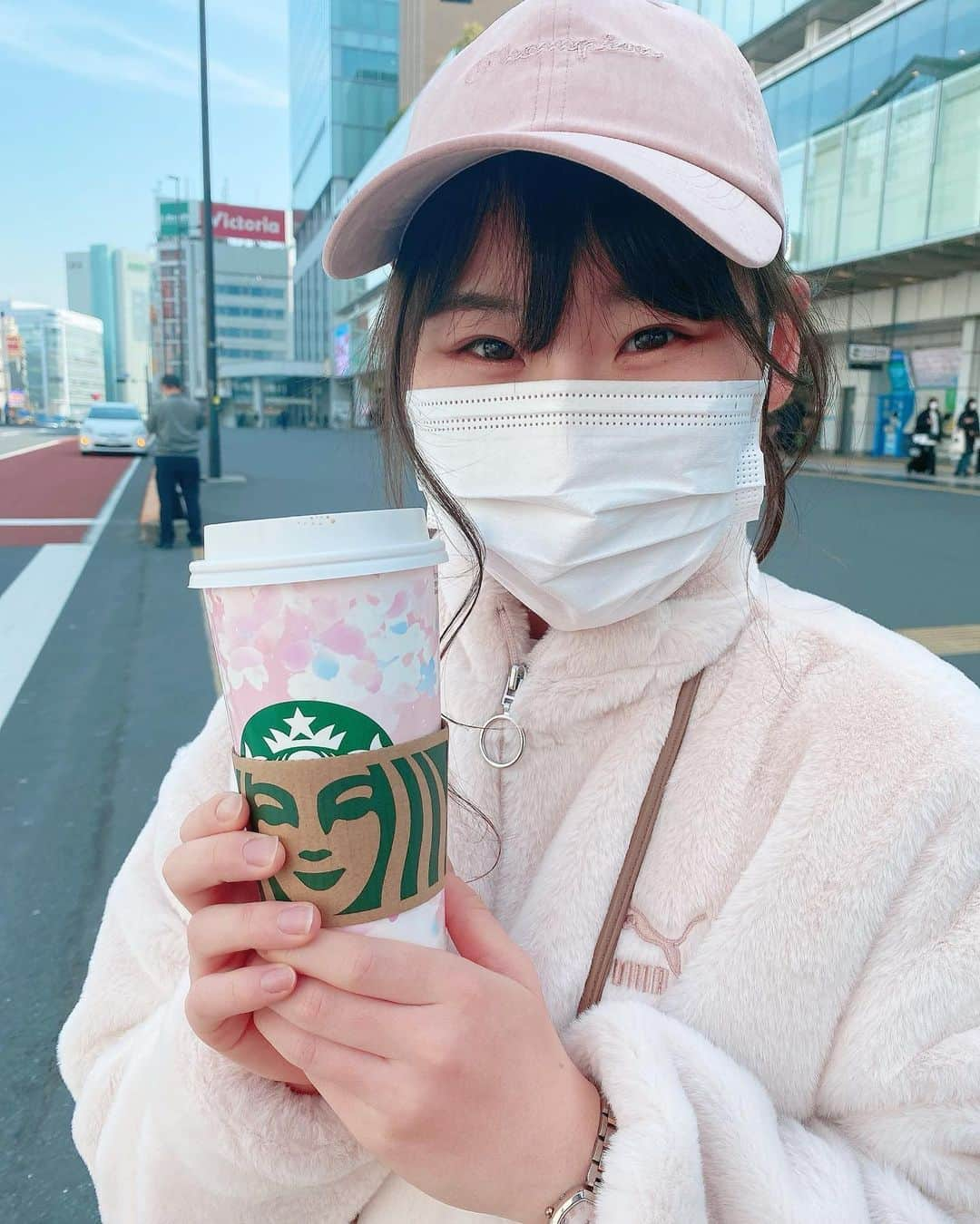 横山天音さんのインスタグラム写真 - (横山天音Instagram)「最近やっとようやくワイヤレスイヤホンを手に入れたんだけど、世界変わった。 @keiko353788」3月2日 19時42分 - amagon5546