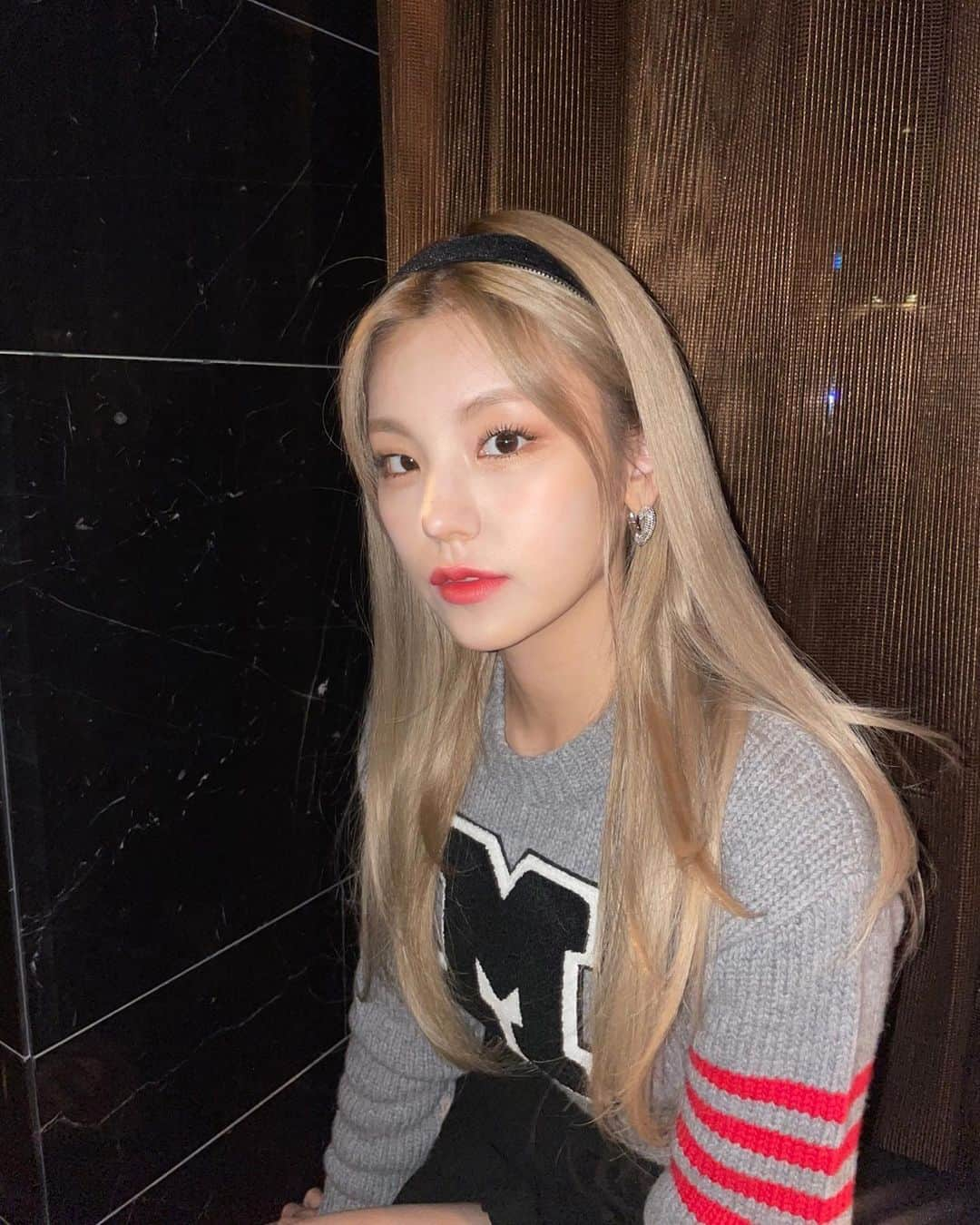 ITZYさんのインスタグラム写真 - (ITZYInstagram)「CSI 많이 기대해 주세요!!🤫」3月2日 20時19分 - itzy.all.in.us