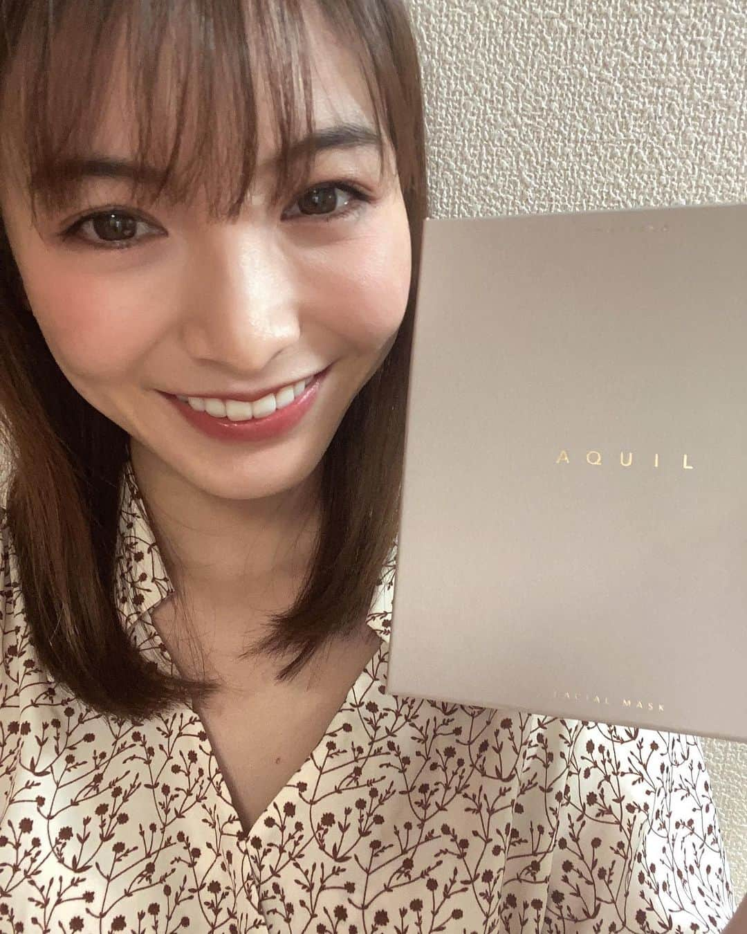 ほのかさんのインスタグラム写真 - (ほのかInstagram)「TGCで フェイシャルマスクセット「AQUIL」 もらったよ✨  朝用、夜用があるから 特別な日の前日の夜、 そして当日の朝に使ってみたら お肌もっちもちになった🥰  ・ #model #hair #hairstyle #instafashion #model  #スキンケア #乾燥肌対策 #肌荒れケア #美肌ケア #美肌になりたい #harmonypromotion #TGC21SS #AQUIL #アキュール #CBDマスク #フェイシャルマスク #PR」3月2日 22時50分 - nononon159