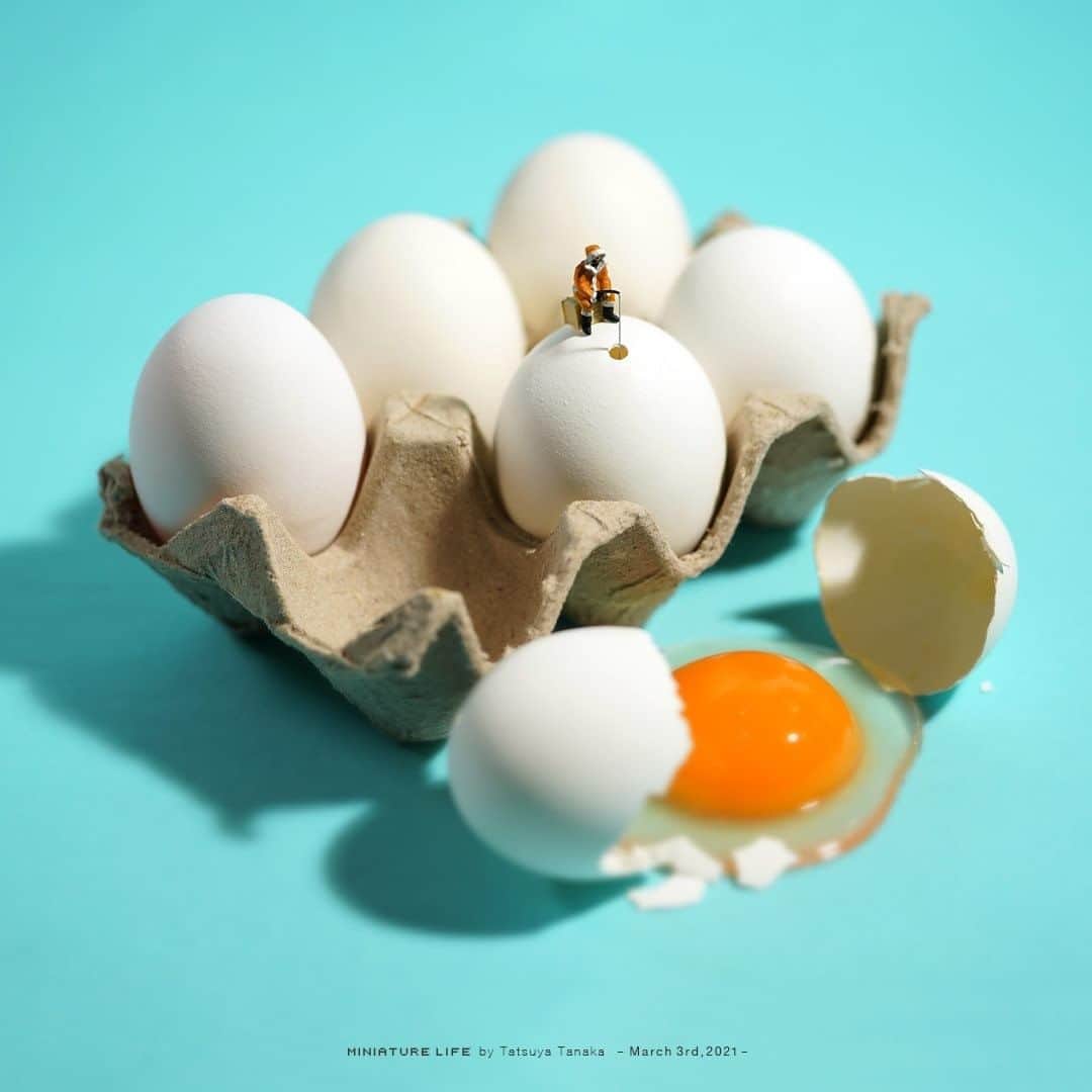 田中達也さんのインスタグラム写真 - (田中達也Instagram)「⠀ “Eggsplorer” ⠀ 今日は“ひまなつり” ⠀ ──────────────────── 《EXHIBITION info》 ⠀ 【MINIATURE LIFE展2 in 熊本】 MINIATURE LIFE EXHIBITION2 in Kumamoto until: Mar. 14, 2021 ⠀ 【MINIATURE LIFE展 in 福井】 MINIATURE LIFE EXHIBITION in Fukui until: Mar. 28, 2021 ⠀ #MiniatureLife展 #ミニチュアライフ展」3月3日 7時00分 - tanaka_tatsuya