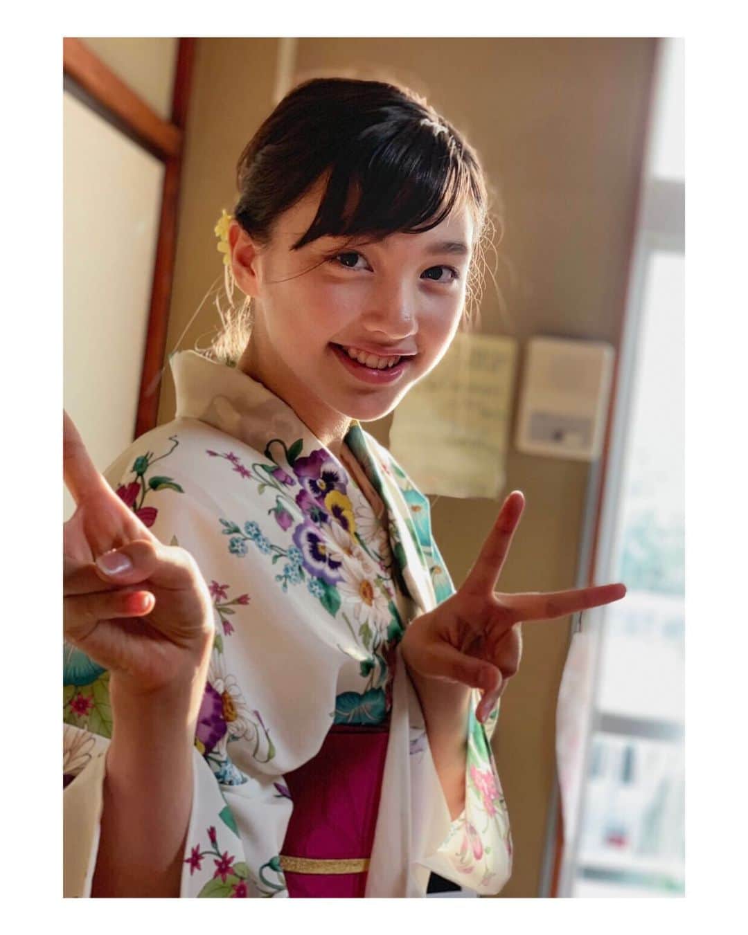 のインスタグラム：「821CAM📸- #tbt #AO  今日はひな祭り🎎🍡 懐かしいアオの浴衣オフショット✨  821 official YouTubeで1周年記念動画公開中です❕ 未公開写真・動画がたくさん詰まってますので、 まだ観てない方は、是非ご覧ください💫  #821honey #H821 #821 #WHO #AO #CallMyName #japanesegirl #girlgroup #offshot #tb #一周年記念 #未公開 #ひな祭り #커플 #메이크 #데일리메이크업 #패션 #오오티디 #팔로미 #메이크업 #셀카 #셀피」