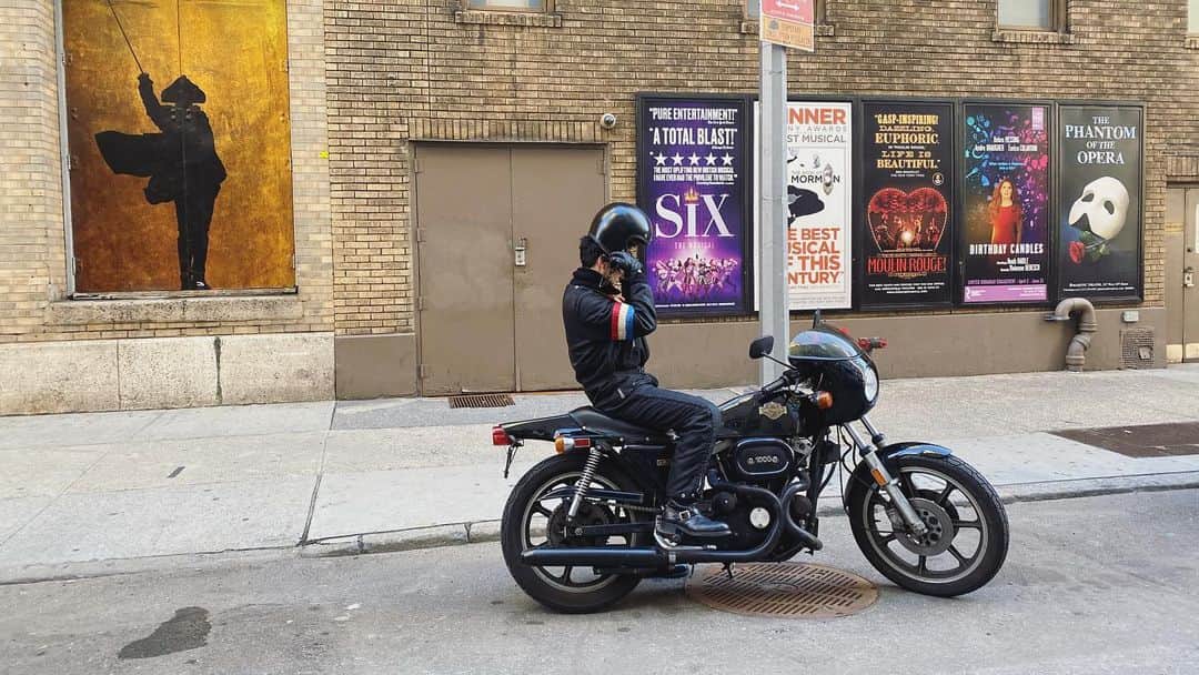 綾部祐二さんのインスタグラム写真 - (綾部祐二Instagram)「I love Harley Davidson and New York City. @harleydavidson  @harleydavidsonjapan  #xlcr #amfharleydavidson #shovelhead」3月3日 12時22分 - yujiayabe