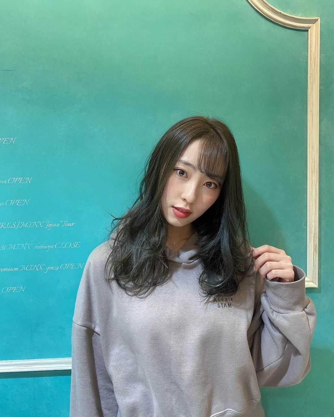 藤江れいなさんのインスタグラム写真 - (藤江れいなInstagram)「♡ 今月も山口さんに 髪の毛綺麗にして貰いました😍💚 ありがとうございました🌟 ・ ・ #MINX @akkydirty」3月3日 16時46分 - 01nyan0201