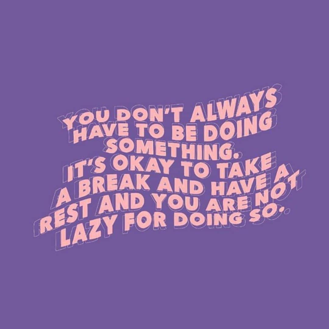 シェイ・ミッチェルのインスタグラム：「*good reminder*」