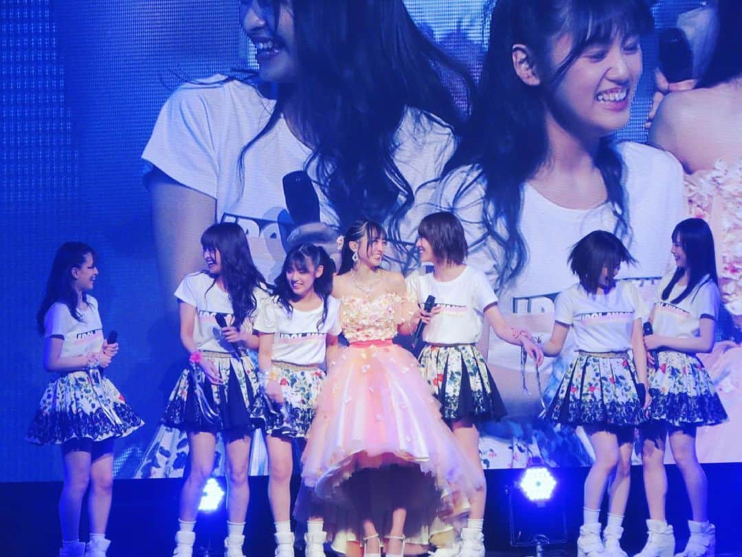 NMB48のインスタグラム：「💐﻿ ﻿ 『山本彩加卒業コンサート～最後の一色～』﻿ ﻿ ご来場頂いた皆さま、配信をご覧の皆さま、﻿ ありがとうございました！！﻿ ﻿ #NMB48 #山本彩加﻿ #最後の一色﻿ #アイドル #idol」