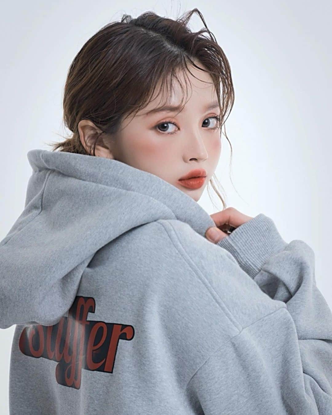 Yoonbitnaのインスタグラム：「@stuffer.official」