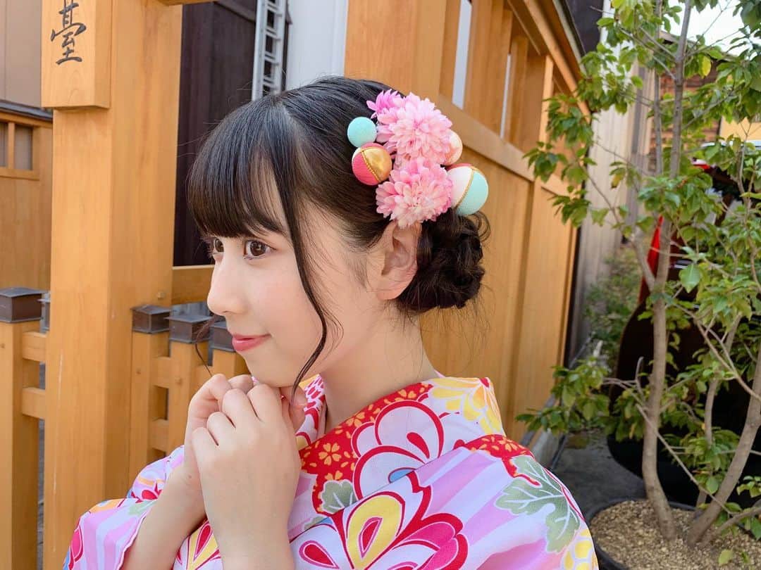 のインスタグラム：「.﻿ ﻿ ひなまつりっぽい﻿ 写真みつけた🍡﻿🌸 ﻿  1年以上まえの写真ですが....◡̈*.。﻿ ﻿ #3月3日﻿ #ひな祭り﻿ #過去pic﻿ #着物 #飯テロ 🍣🤤笑」