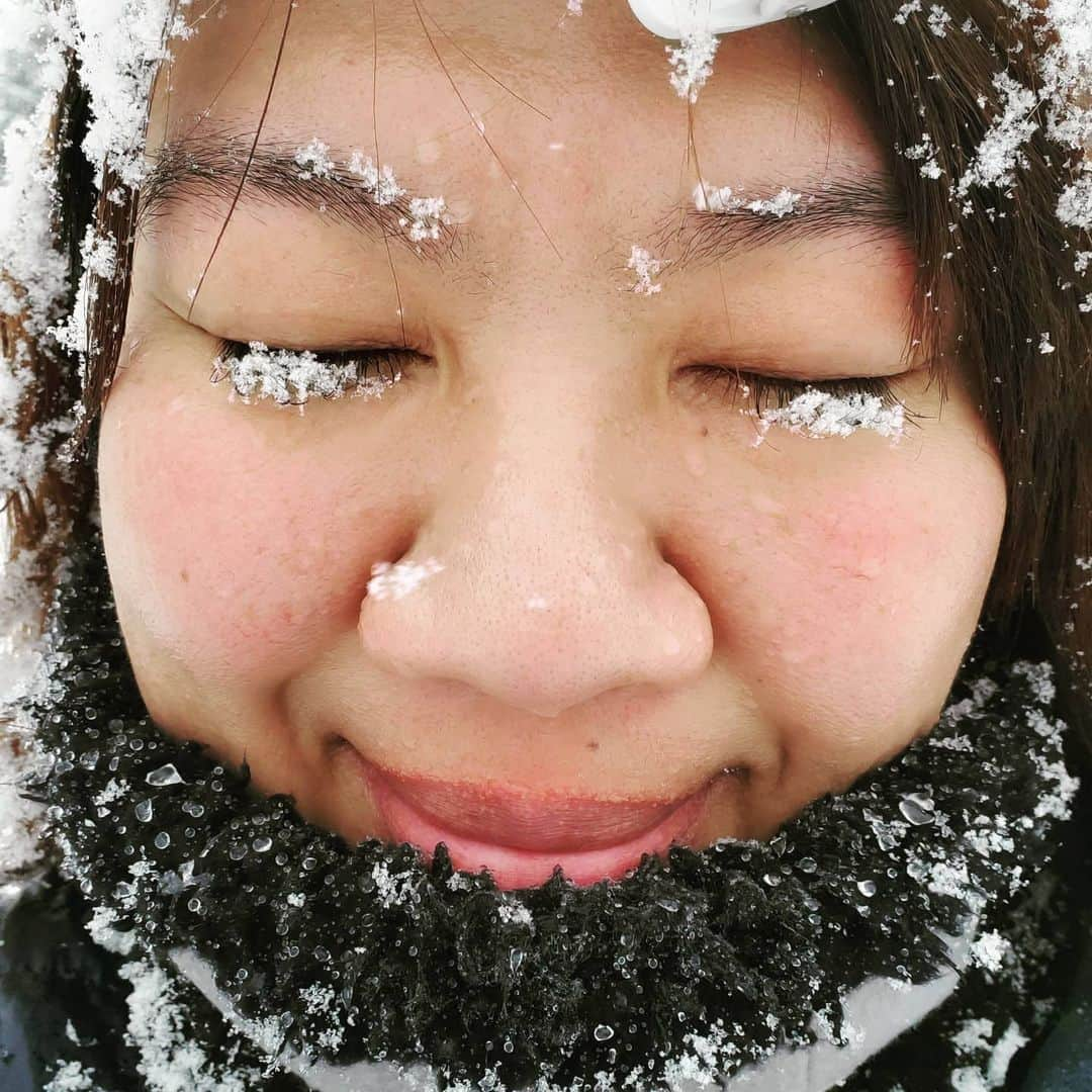 八つ橋てまりさんのインスタグラム写真 - (八つ橋てまりInstagram)「⛄  睫毛に雪ー  #福島  #雪」2月8日 10時30分 - temari.odebu