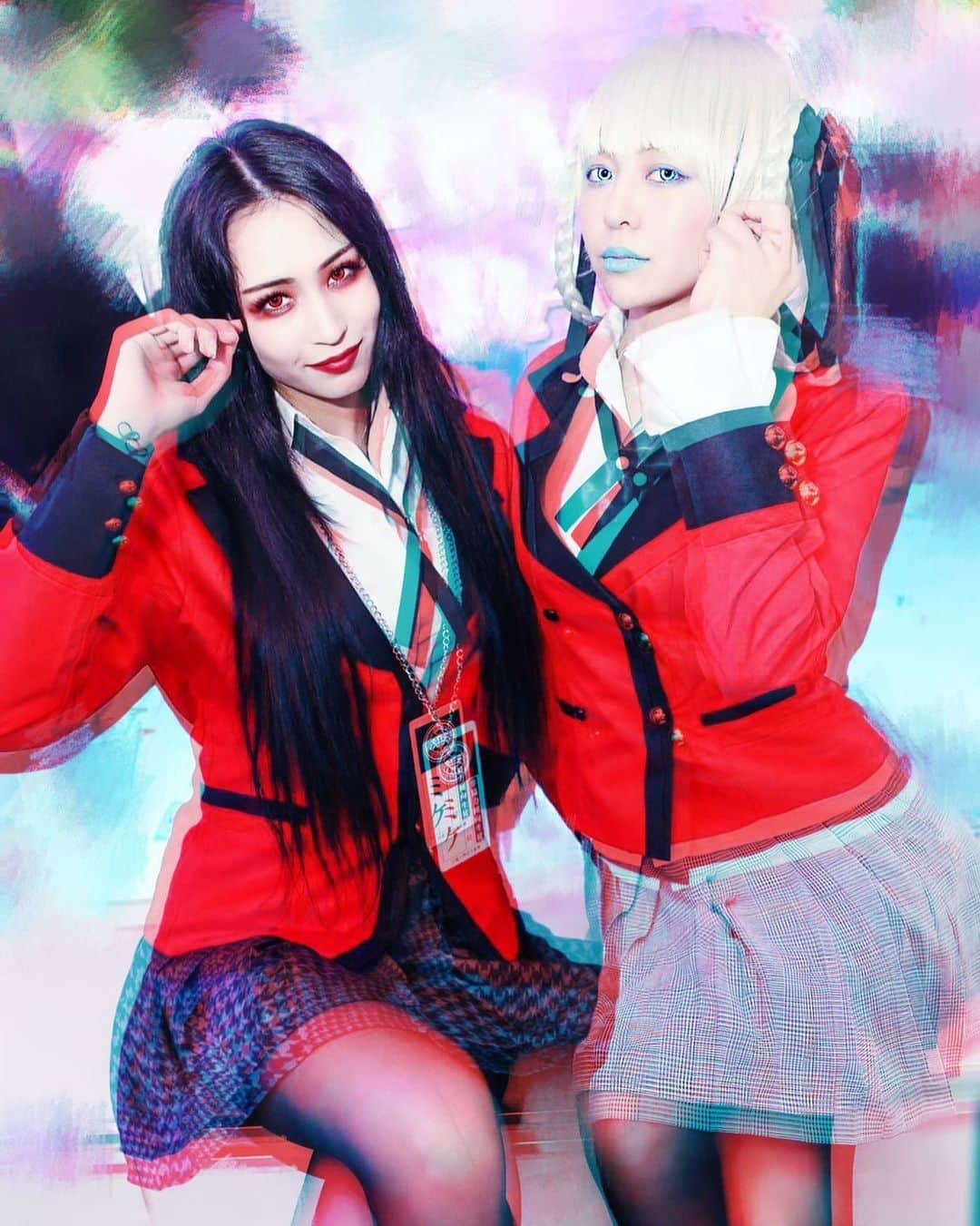 Miyabiのインスタグラム：「おこん❤  @leona_partyon さんと 賭け狂いました♥️♦️♠️♣️  会長美しすぎて滾ってしまいます😳 #賭ケグルイ #蛇喰夢子 #桃喰綺羅莉 #百花王学園」