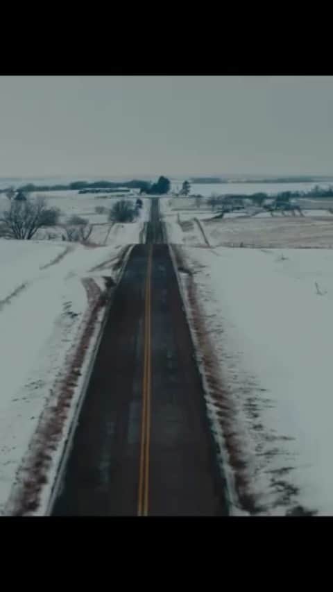 レイ・アレンのインスタグラム：「No matter where we stand on issues or where we come from in America if we all just find a way to meet in the middle, we all will be just fine.  This was my favorite commercial during the Super Bowl. Great job @jeep @springsteen #sportsarewhoweare #superbowlLV #meetinthemiddle #theboss #chiefsvsbuccaneers」