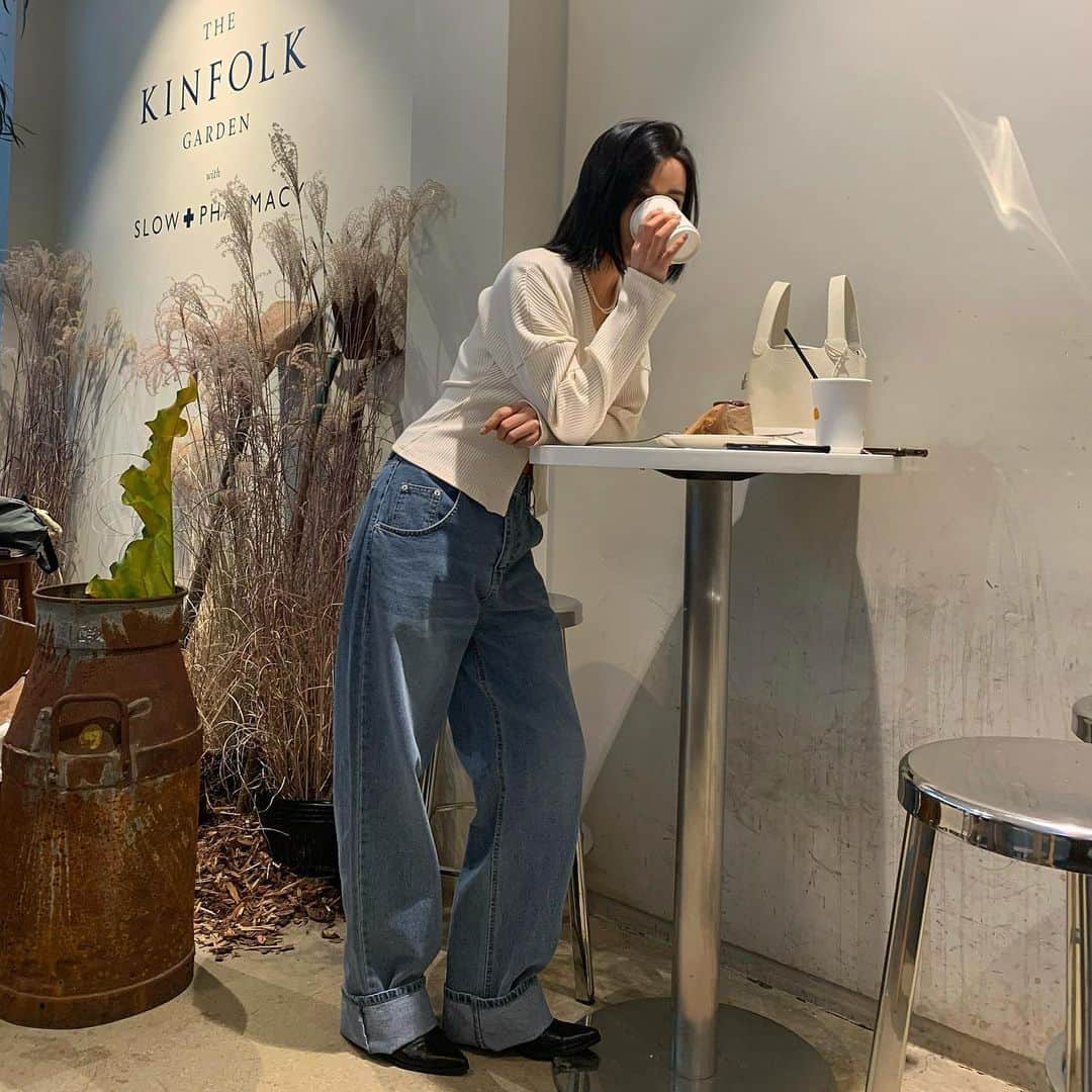 キム・ボラムさんのインスタグラム写真 - (キム・ボラムInstagram)「커피 좋아해 ☕️ #르라미 @lerame_official」2月8日 11時47分 - _ram_e