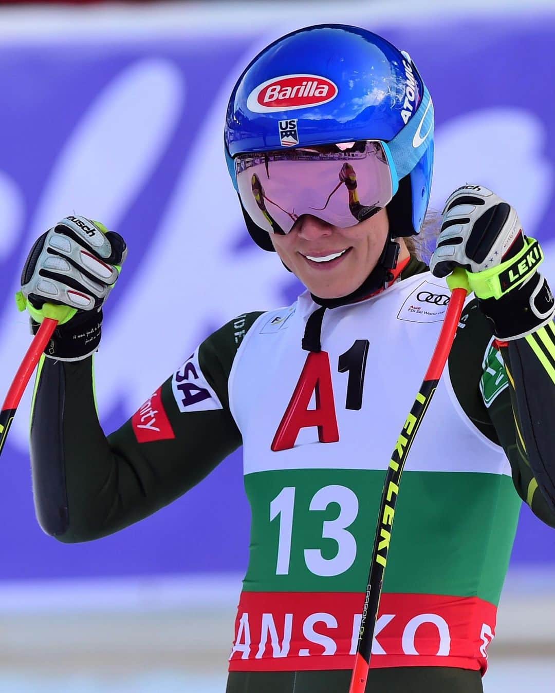 ミカエラ・シフリンのインスタグラム：「So happy to be here at @cortina2021...thank you to everyone who worked so hard to make it happen. Combined tomorrow. Been a while since I've done this whole super-G thing. Let's go! 🙏🙃  Also! You can now get my signature series @oakley goggles directly on Insta! Check the tags. 🆒 #ForTheLoveOfSport #TeamOakley」