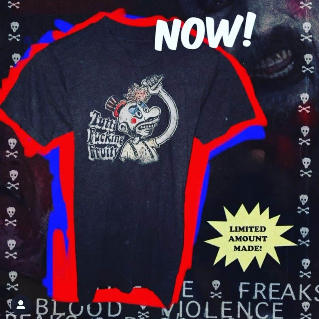 ロブ・ゾンビさんのインスタグラム写真 - (ロブ・ゾンビInstagram)「Order your official Tutti Frutti shirt now! Available from www.localboogeyman.com #thedevilsrejects #tuttifuckinfrutti #localboogeyman」2月8日 3時12分 - robzombieofficial