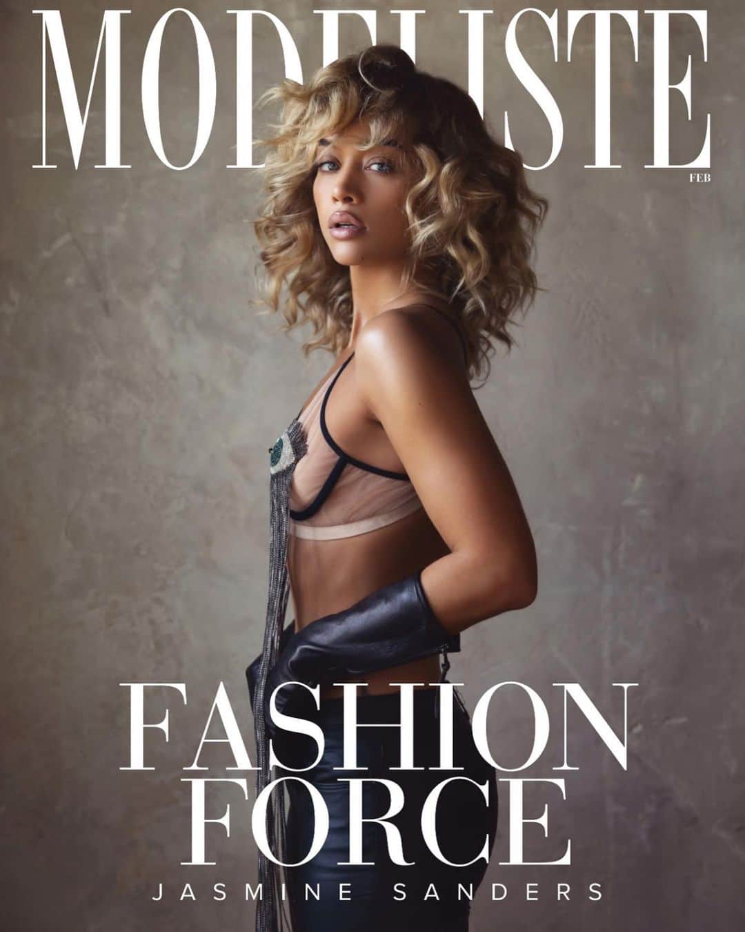 ジャスミン・サンダースのインスタグラム：「Did someone say Double Cover!?! Ahhhh!! I’m so obsessed with this entire shoot! @modelistemagazine It’s everything for me- the styling, hair, makeup, nails, location, and everything that happened behind the scenes! I thank each and every one of you for helping bring this shoot to life!   Editor-in-Chief @amynmccabe  Photographer @sarahkrickphotography  Styled by @itzsaulu  Hair by @hairbyruslan  Makeup by @josecorella」