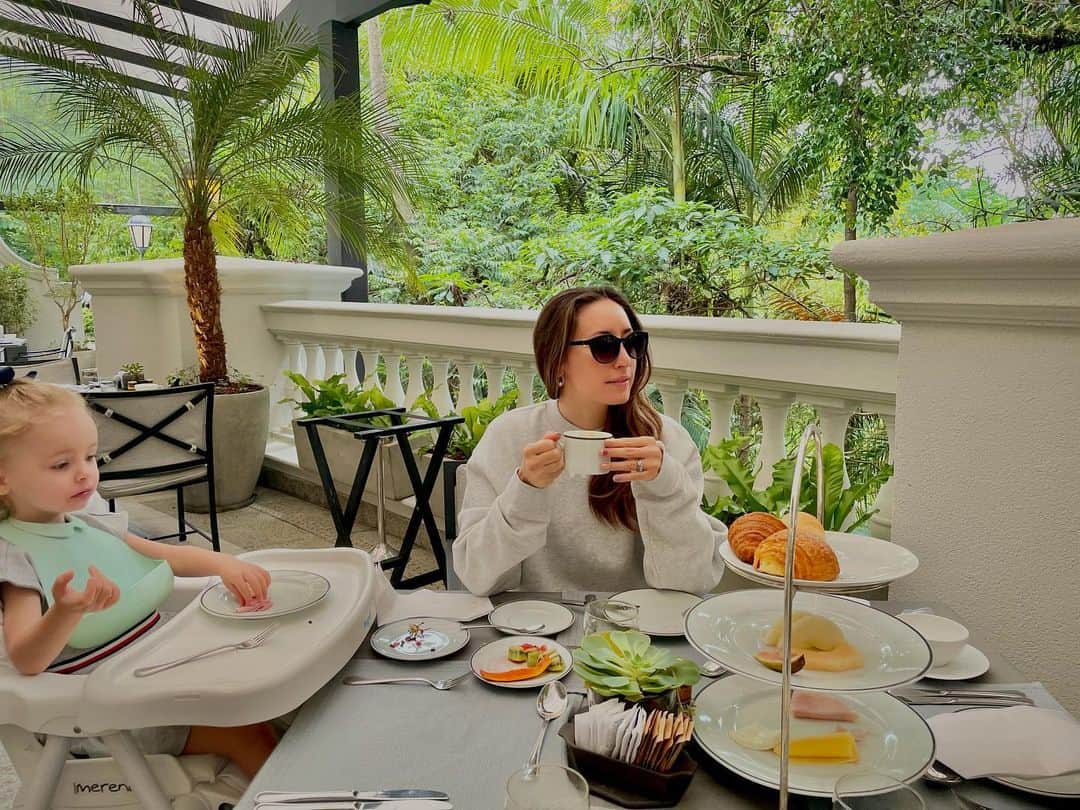 太田エイミーのインスタグラム：「Getaway to @palaciotangara surrounded by trees and birds. Much needed refresher weekend after a very busy and stressful couple of weeks of apartment hunting. Let’s hope for some good luck now.」