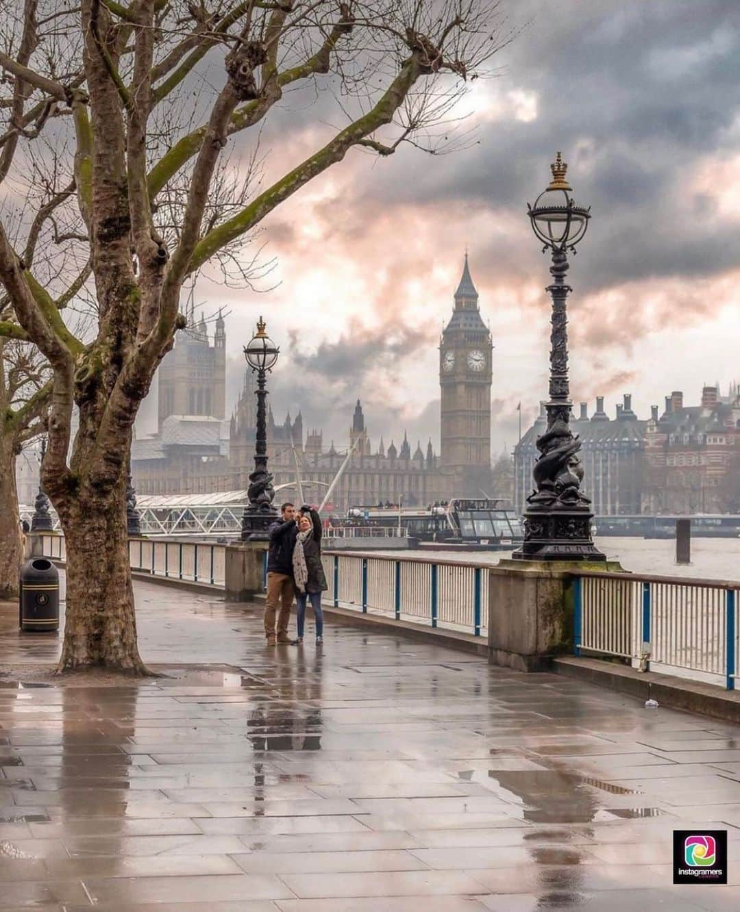 Instagramersさんのインスタグラム写真 - (InstagramersInstagram)「Selfie moment in London by @manoleas and @igerslondon 🤳🏻📸🌟🙌🏻✨💞 #igerslondon #igersuk #igers」2月8日 4時07分 - igers