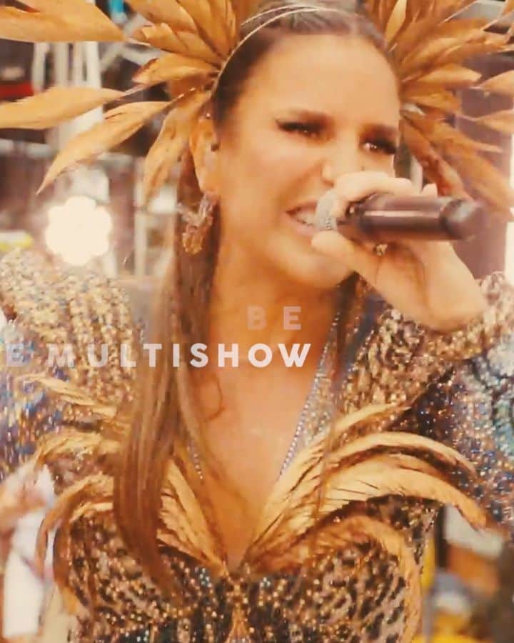 Claudia Leitteのインスタグラム：「Lá vem elas! Lá vem elas... 🎶 Chegamos na semana de carnaval e o o trio desse ano é @ivetesangalo, eu e VOCÊ! 13 de fevereiro, a partir das 17h30, no @multishow e nos nossos canais do Youtube! 🎤🎤 #IveteClaudiaEVocê  Nossos parceiros: @hipermercadobig @riachuelo @audibr @engov_oficial @wellabr @kolosh @oficialpiracanjuba @foxluxbrasil @pitu @lemelaboratorio @itsbrasil_oficial @sorridents_clinicas @shoppingdabahiaoficial @amvox_ @vialaserdepilacaobr」