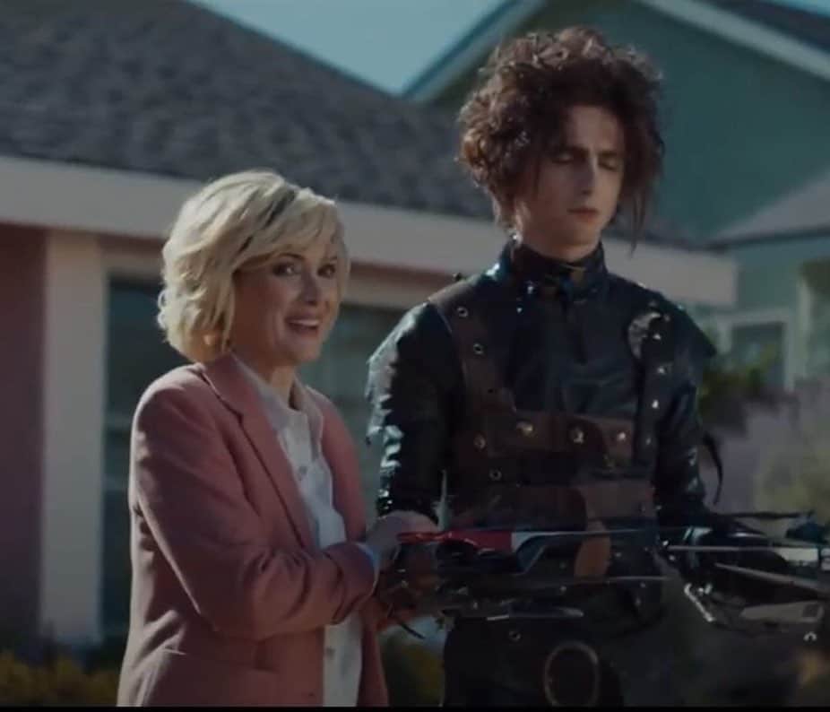 Nylon Magazineさんのインスタグラム写真 - (Nylon MagazineInstagram)「how it started vs. how it's going --> Swipe to see #TimotheeChalamet as Edward Scissorhands' son in @cadillac's #SuperBowl ad (And yes, that’s Winona Ryder next to him). ⁠⁠ [RG: @capsule98]」2月8日 4時31分 - nylonmag