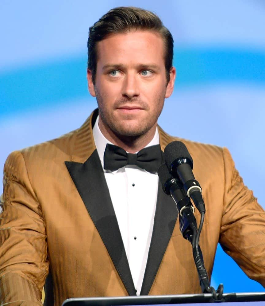 Just Jaredさんのインスタグラム写真 - (Just JaredInstagram)「A film critic revealed that Armie Hammer wasn’t muted during their Zoom interview this past summer. Tap this pic in the LINK IN BIO for her story.  #ArmieHammer Photo: Getty」2月8日 4時40分 - justjared