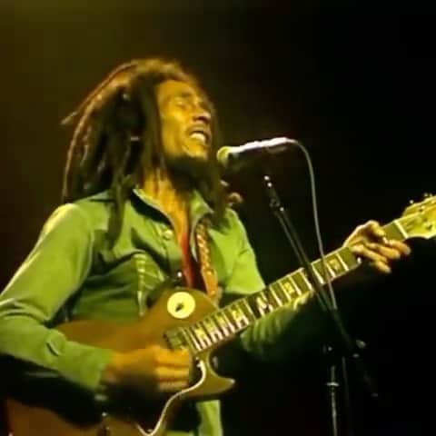 オルタモントのインスタグラム：「Happy Birthday to the legendary Bob Marley, thank you for your passionate fight for equality and human rights through music, peace, and love 💛🖤💚 #Altamont #CutFromADifferentCloth #DefineYourDecade」