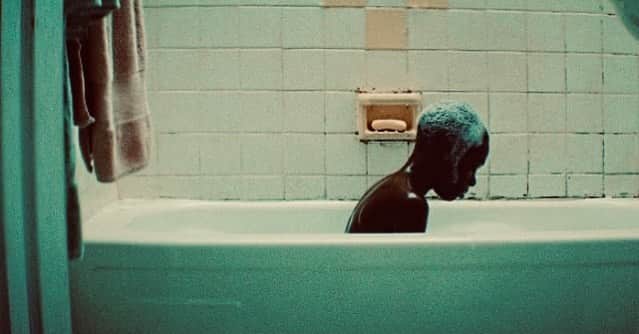 Yanna Lavigne 稲垣アンのインスタグラム：「Qualquer semelhança... Moonlight (2016) Dir.: Barry Jenkins」