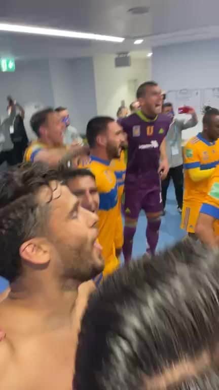 ディエゴ・レジェスのインスタグラム：「Vamoooooos Tigres!!! 💪🏽🐯 @clubtigresoficial   Romanos 8:31 🙏🏽」