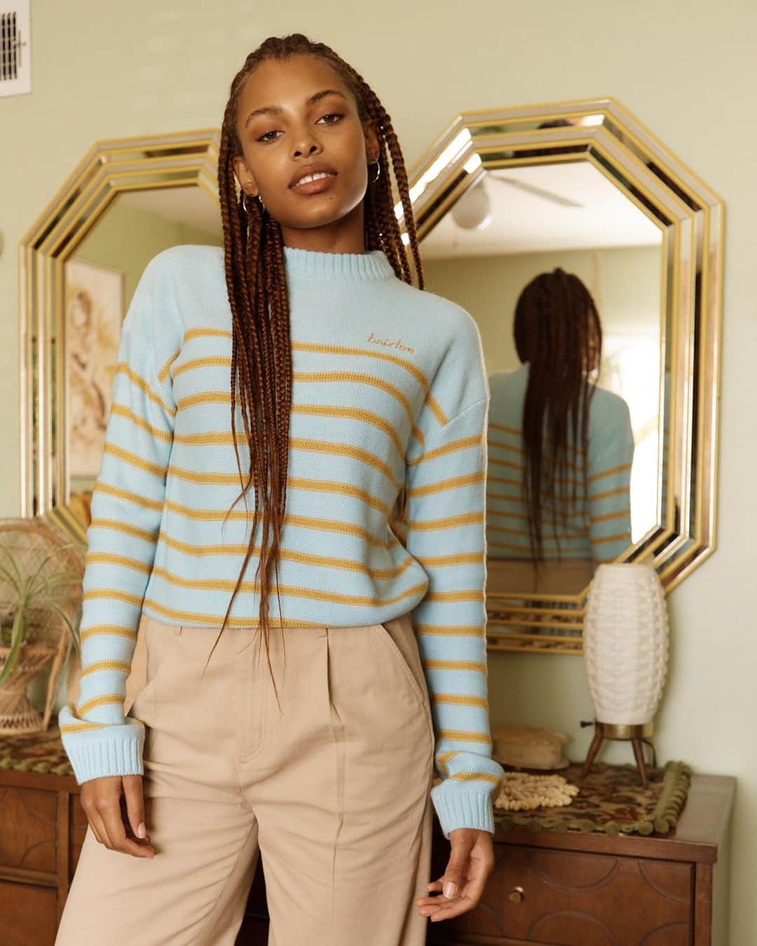 ブリクストンのインスタグラム：「Our newest addition – the Hilt Sweater.」