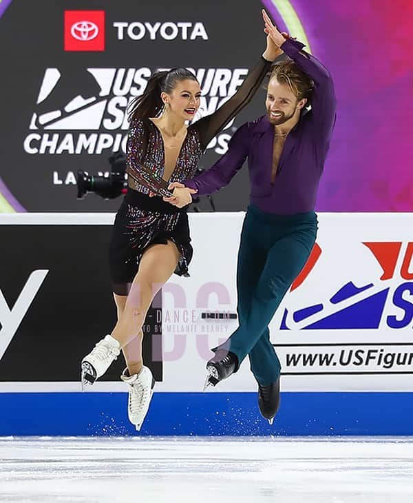 ジャン＝リュック・ベイカーのインスタグラム：「“High five. My name a Jean-luc”  #borat #verynice #hawayekbaker #jumpingforjoy #havingfun #icedance #figureskating #usfigureskating #usfigureskatingchampionships #mypartnernumberone」