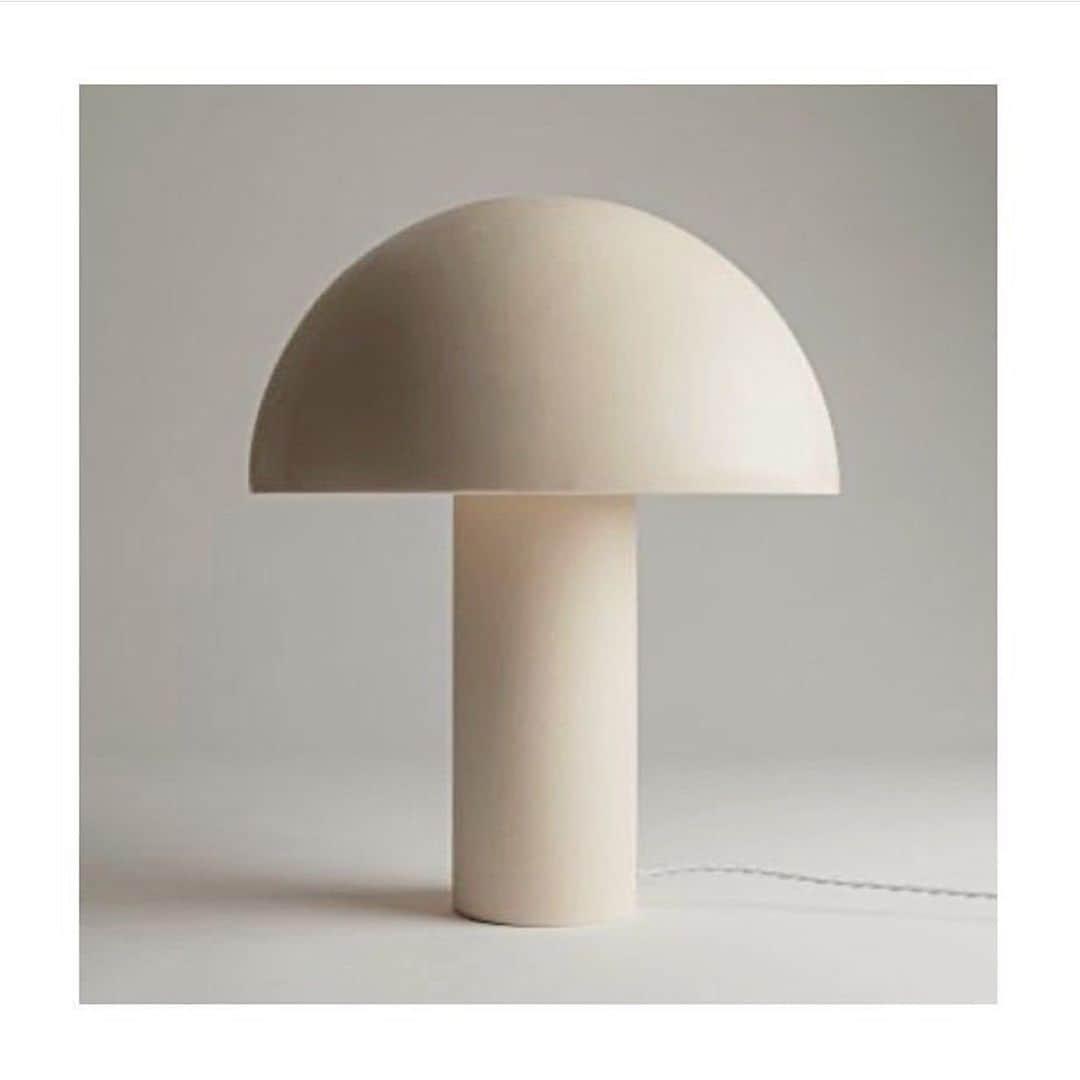 エレオノーラ・カリシさんのインスタグラム写真 - (エレオノーラ・カリシInstagram)「Jos Devriendt lamp  #wishlist」2月8日 5時42分 - eleonoracarisi