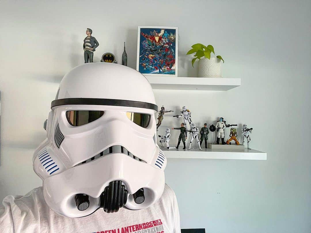 ジョーイ・ブラッグのインスタグラム：「Stimulus well spent.」
