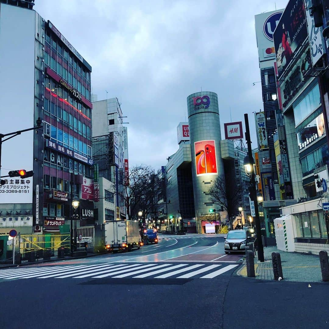 橋本塁さんのインスタグラム写真 - (橋本塁Instagram)「おはようございます！ 朝ラン10km終了！ 今日も晴天で走りやすかったです！ 心身ともに健康で。  #stingrun #朝ラン #玉ラン #adidas #adidasultraboost  #run #running #ランニング　#心身ともに健康に #東京 #中目黒」2月8日 7時29分 - ruihashimoto