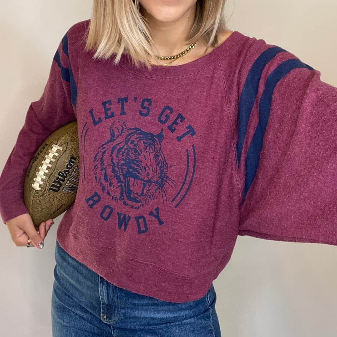 チェイサーさんのインスタグラム写真 - (チェイサーInstagram)「Who is your team for the big game??⤵️ 🏈 #chaserbrand #biggame #footballgame #letsgetrowdy #footballgame #footballgameoutfit #superbowl CHA5896」2月8日 7時30分 - chaserbrand