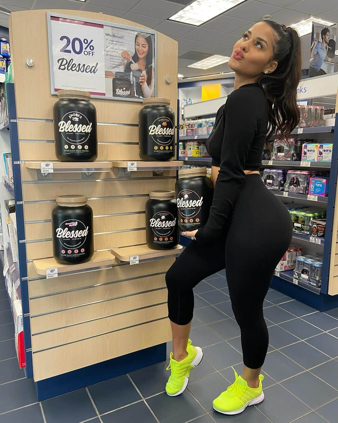 Katya Elise Henryのインスタグラム