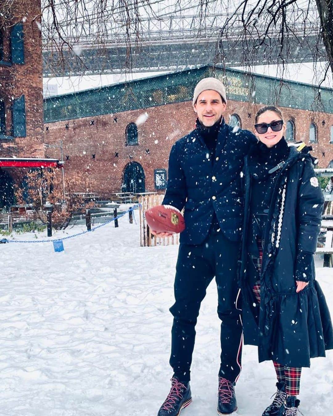 オリヴィア・パレルモのインスタグラム：「Super (snow) Bowl Sunday ❄️🏈」