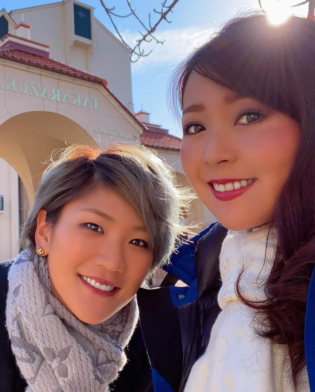 成田美寿々さんのインスタグラム写真 - (成田美寿々Instagram)「今日は嫁こと @serenaaoki_official  の誕生日❤️❤️ 心からのおめでとう🤗✨✨ いっつもいっつもそばにいてくれてありがとう😚❤️ 趣味が合い空気が合い何をしていてもいい意味で気にならない私たち。笑 わたしが男ならきっとあなたに恋をしていることでしょう😎❤️ これからもよろしくね🥰 青木瀬令奈のまわりにたくさんの幸せが訪れますように。 愛してんぜっ❤️ #青木瀬令奈」2月8日 7時59分 - misuzunarita