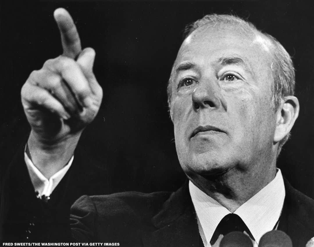 ABC Newsさんのインスタグラム写真 - (ABC NewsInstagram)「George P. Shultz, the former U.S. Secretary of State who played a key role in ending the Cold War and who is one of only two Americans to hold four cabinet-level positions, has died at age 100. Read more at LINK IN BIO.」2月8日 8時21分 - abcnews
