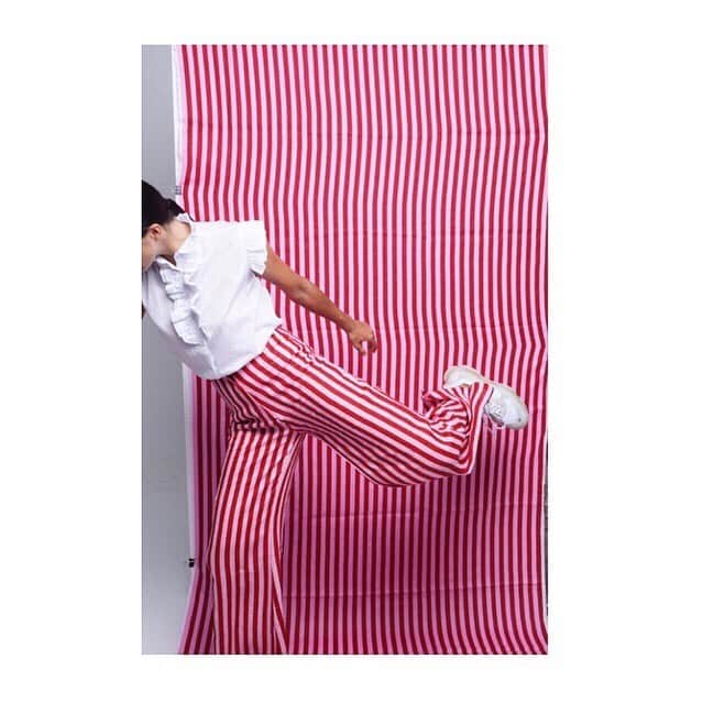 ステートオブジョージアさんのインスタグラム写真 - (ステートオブジョージアInstagram)「Jump into it 💥 The Boardwalk High-waisted Linen Pants in Whippy Pink 🌈」2月8日 8時18分 - stateofgeorgia