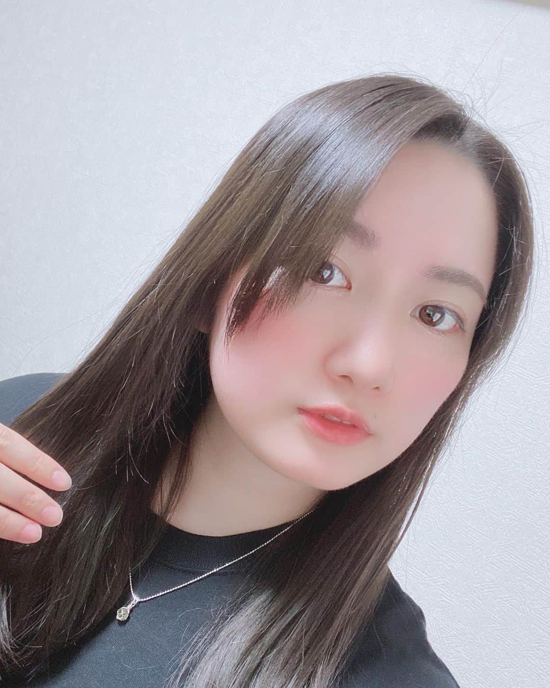 西平風香さんのインスタグラム写真 - (西平風香Instagram)「ちょっと前に髪黒く染めました。うむ。 良き良き。うむうむ。」2月8日 8時38分 - fuukanishihira