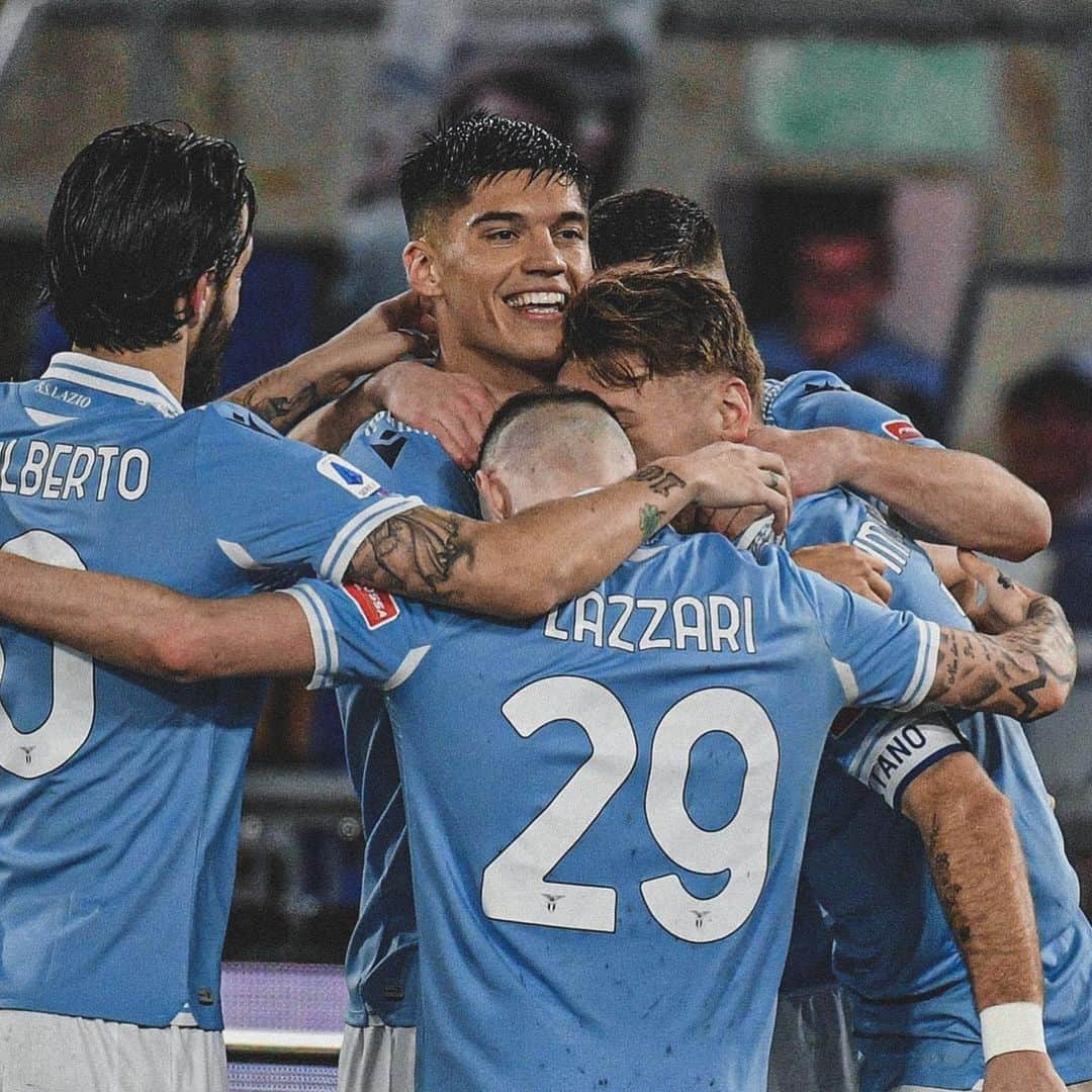 ホアキン・コレアのインスタグラム：「Partita difficile. Altra prova di carattere👊🏼🦅 @official_sslazio」