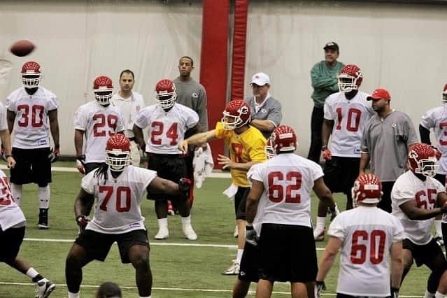 のインスタグラム：「Dad sent me this picture from ten years ago...I think the Chiefs landed on their feet at QB after sending me on to Nashville.」