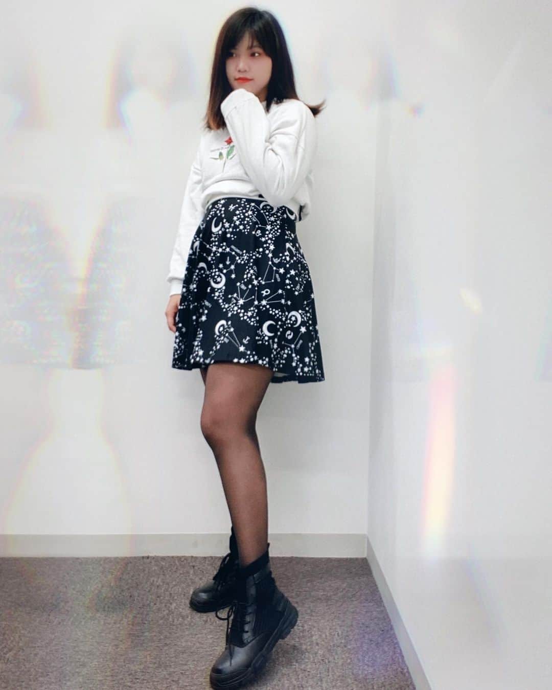 SIRIUSさんのインスタグラム写真 - (SIRIUSInstagram)「おはようございます  月曜です！今週も頑張ります♪ 2月は短い、祝日も二日あるから、 楽です！   . . #ootd #ootdfashion #ootd4nylonjp #dailylook #fashion #style #cute #kawaii #beauty #girl #skirt #asianmodel #japanesefashion #boots #legs #legday #blogger #model #makeup #instagood #instalike #instagram #instadaily  #今日のコーデ #今日の服 #月曜日 #ファッション #スタイル #ストッキング #美脚」2月8日 9時25分 - sirius_4102