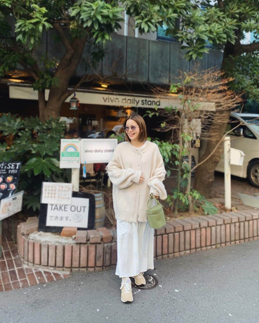 猪鼻ちひろのインスタグラム：「🍃🌿🌳 o ha yo〜 きょうもがんばろう🤍 #ちひろのお洋服 #ずるずる」