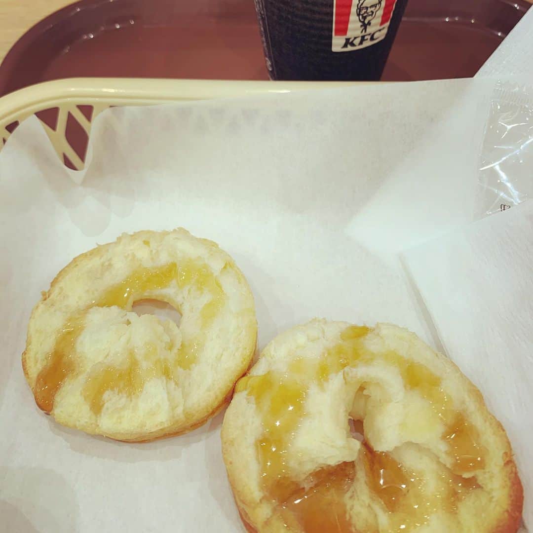 加藤千恵のインスタグラム：「ケンタッキーで一番好きなメニューはビスケットです」