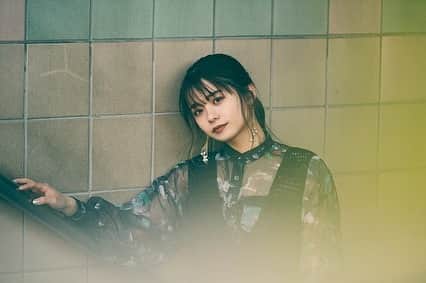 足立佳奈のインスタグラム：「この日は寒かったなぁ☺︎  音楽ナタリーさんに 新曲のこと記事にしてもらってます！  ストーリーからみてね♡」
