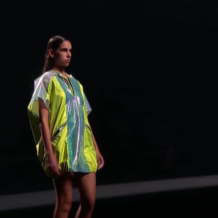 のインスタグラム：「Electric looks from the #WakeUpWorld SS21 collection that speak for themselves💚 #CUSTOBarcelona」