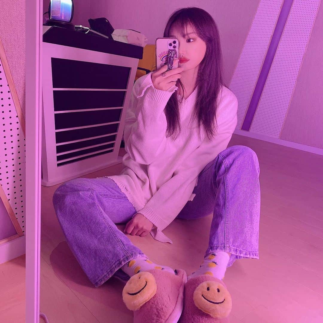のインスタグラム：「🙃🙂」