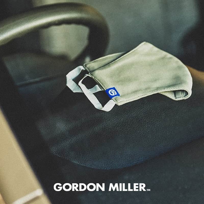 JACK&MARIE / ジャックアンドマリのインスタグラム：「. GORDON MILLER COOL REVERSIBLE MASK  ガレージライフスタイルブランド【GORDON MILLER】のCOOL REVERSIBLE MASKからWEB限定カラーが登場！  ONLINE SHOP、ZOZOTOWN 限定で販売されるLIGHT OLIVEカラーは肌馴染みが良く、メンズ・レディース共にどんなコーディネートでも相性良く付けられるアイテムです。  #jackandmarie  #gordonmiller #mask #reversiblemask  #マスク #ジャックアンドマリー」