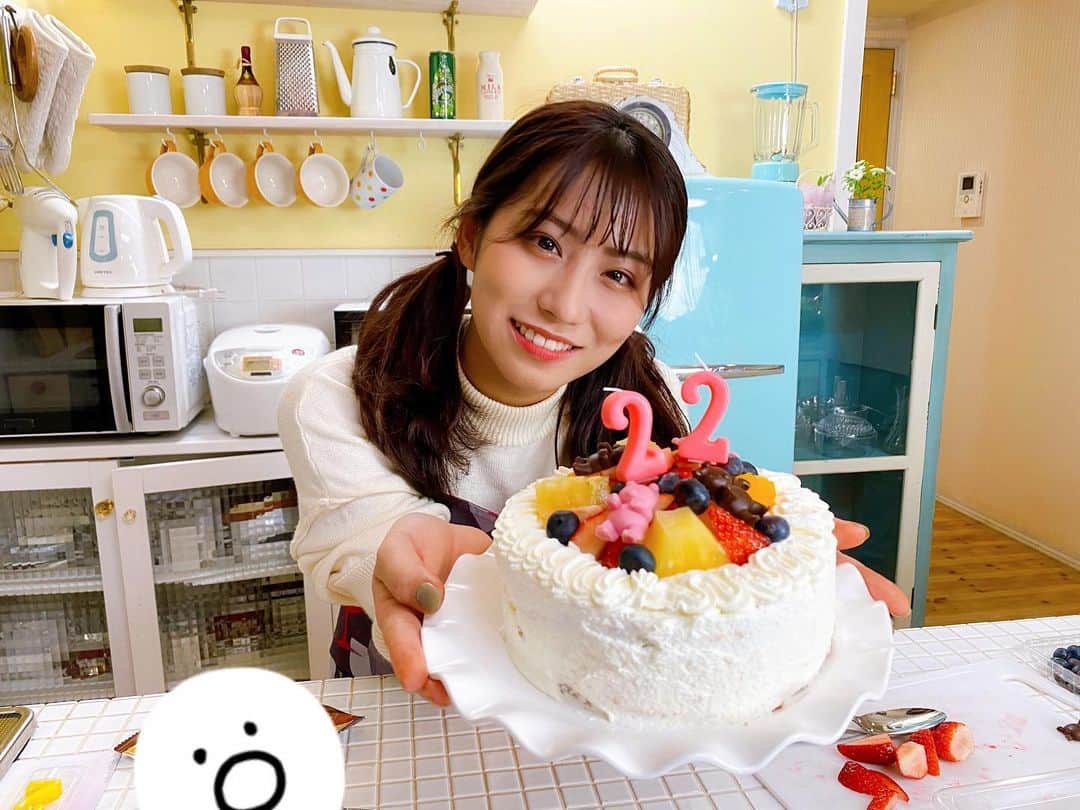 坂本遥奈さんのインスタグラム写真 - (坂本遥奈Instagram)「ハルのクッキングパーティーinthehouse 配信内で作ったケーキ載せます♡♡🎂 タイトルはくまとフルーツがいっぱいケーキです。 そのまま〜笑 可愛く出来て満足満足♡」2月8日 19時54分 - haruna_sakamoto_official