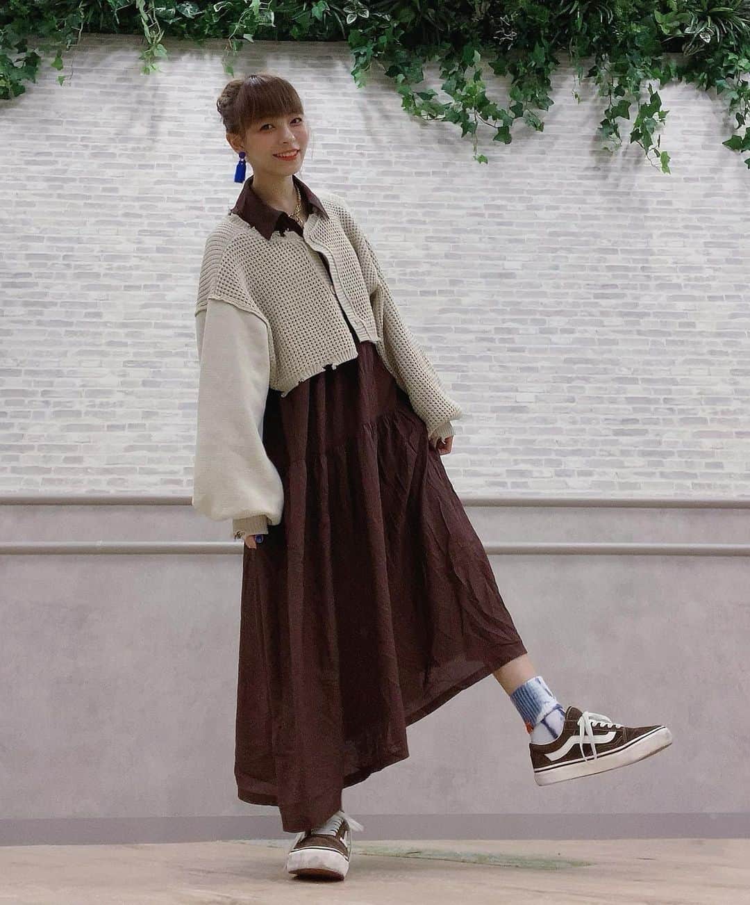 ジェニーのインスタグラム：「🍫コーデ🍫  #brown #ootd #fashion #casualstyle」
